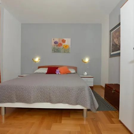 Nadica Apartamento *