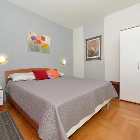 Nadica Apartment *